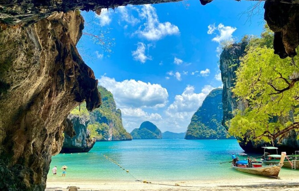 Hong Island in Mueang Krabi District Pictures